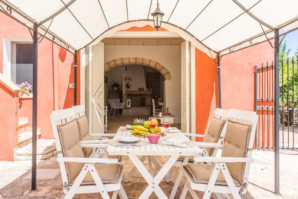 La Corte Della Masseria Сан-Віто-дей-Норманні Екстер'єр фото